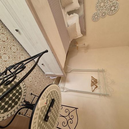 Il Trullo Di Nonna Lella Guest House Castellana Grotte Exterior foto